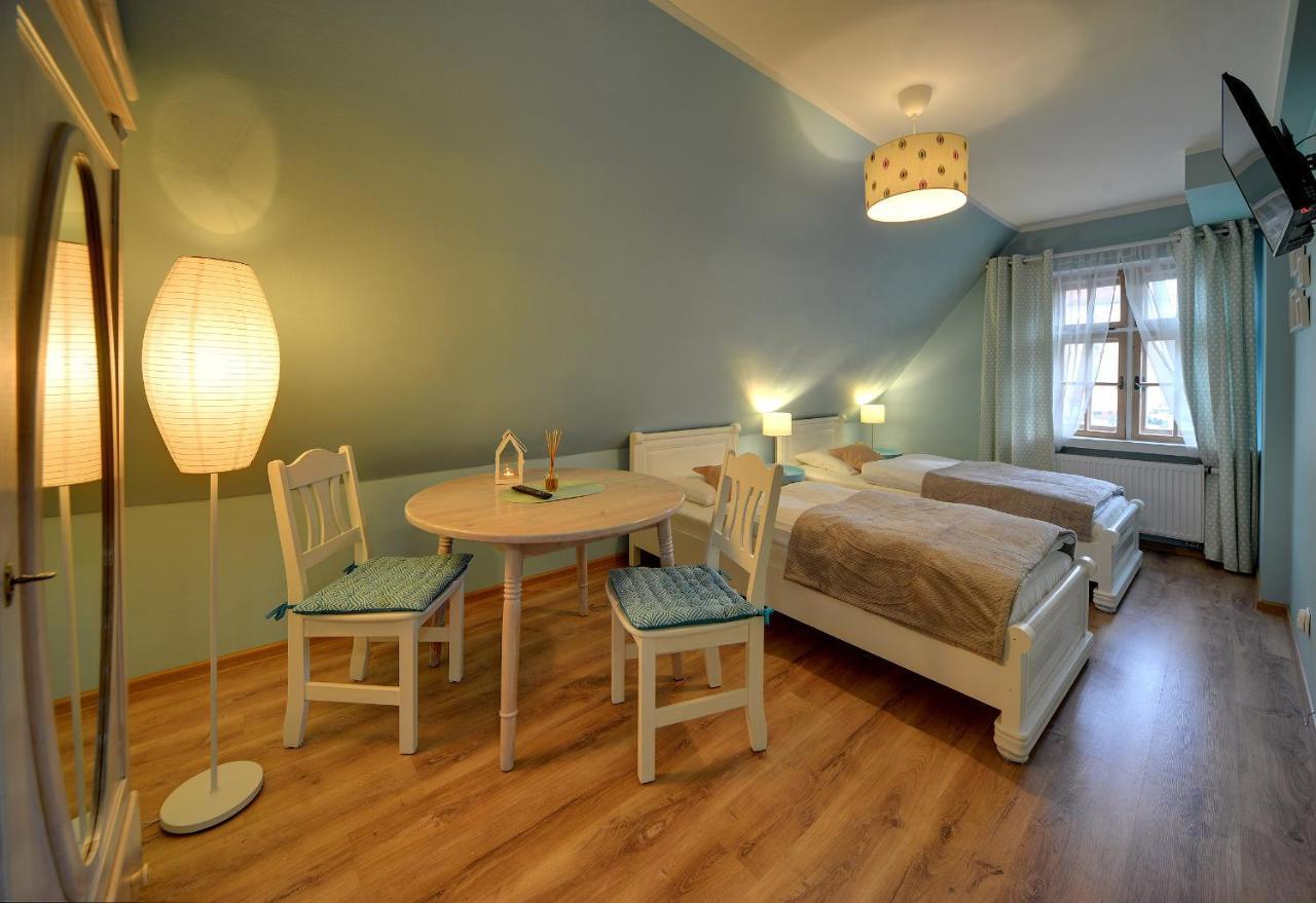 Baszta Grodzka Hostel Jelenia Gora Luaran gambar